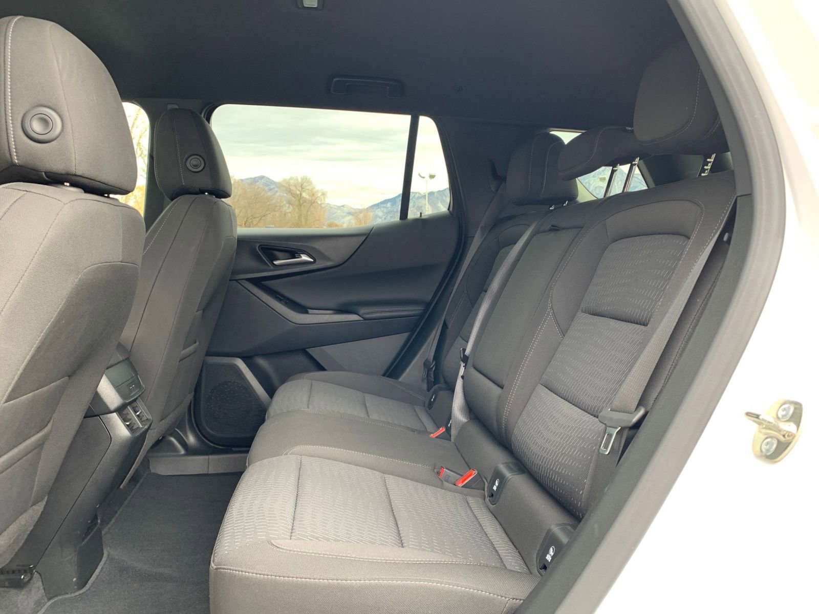 Thumbnail: 2025 Chevrolet Equinox - 24