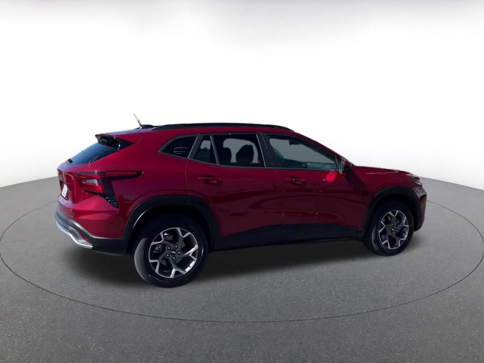 Thumbnail: 2025 Chevrolet Trax - 15