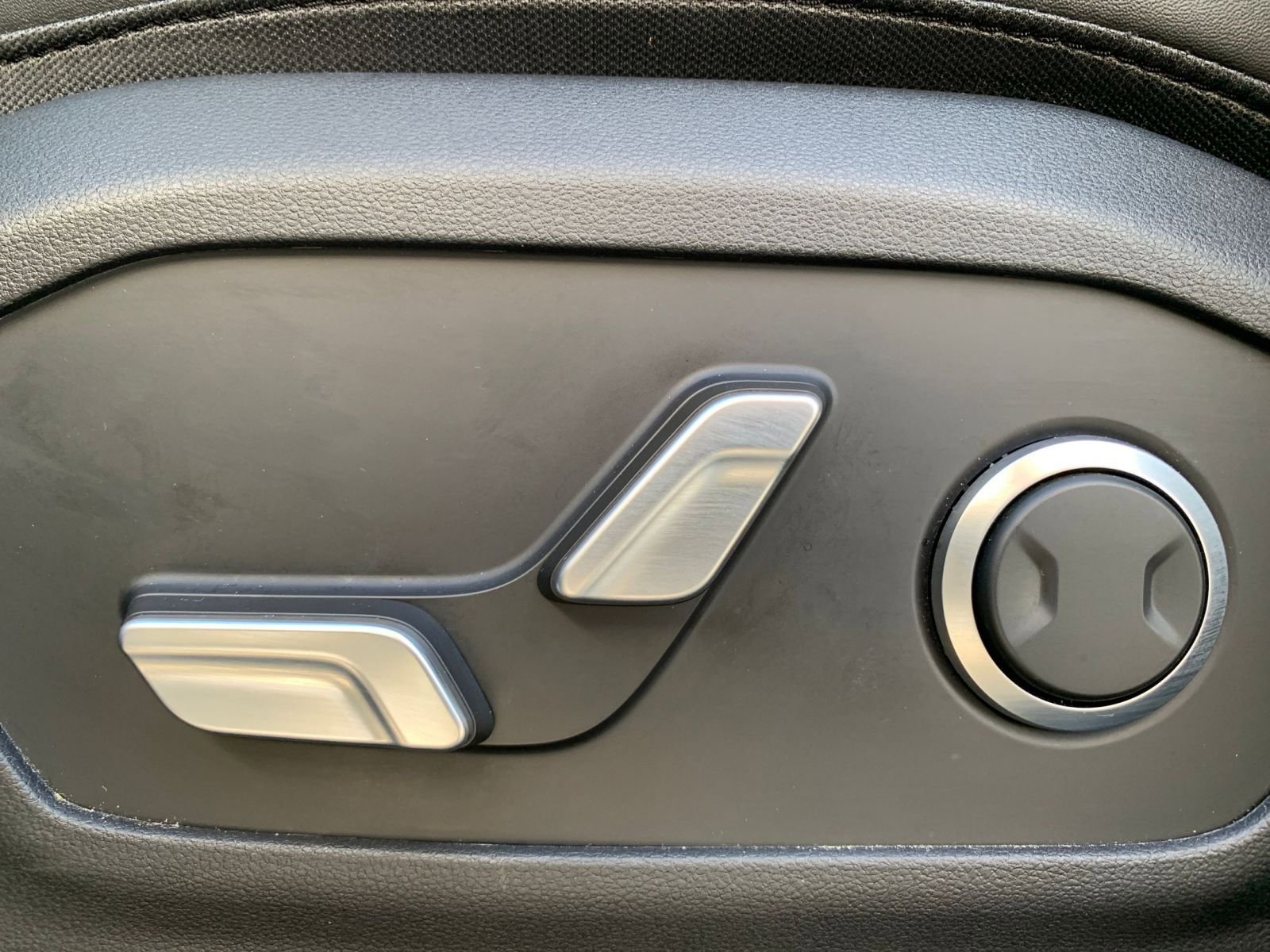 Thumbnail: 2025 Hyundai Santa Fe - 23