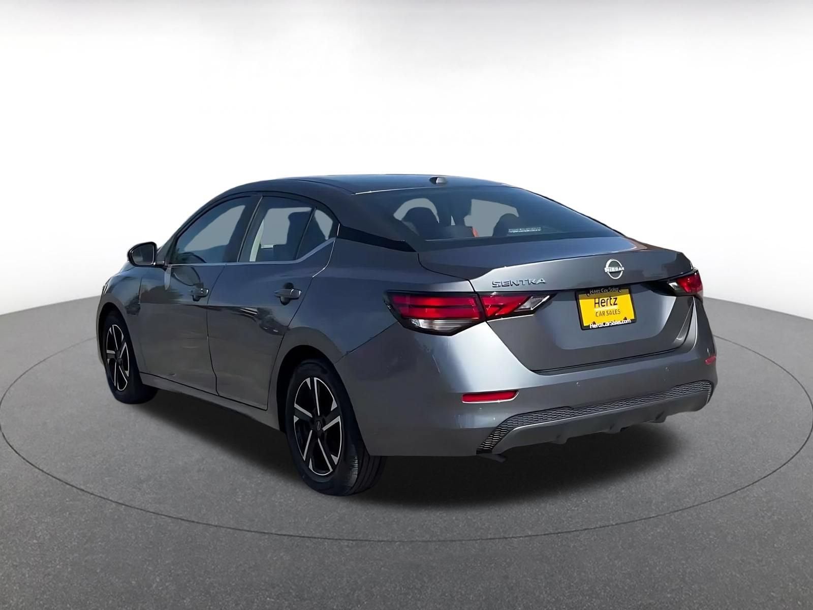Thumbnail: 2025 Nissan Sentra - 9