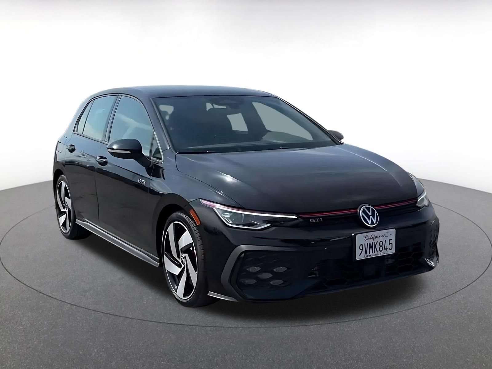 Thumbnail: 2026 Volkswagen Golf - 3