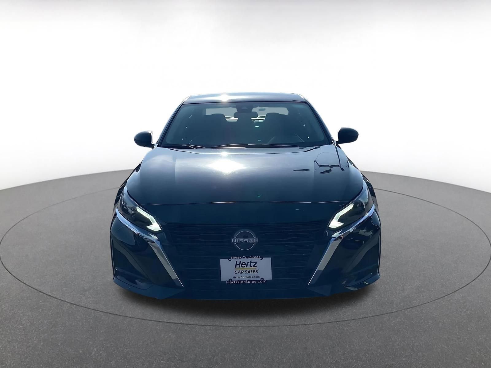 Thumbnail: 2025 Nissan Altima - 4