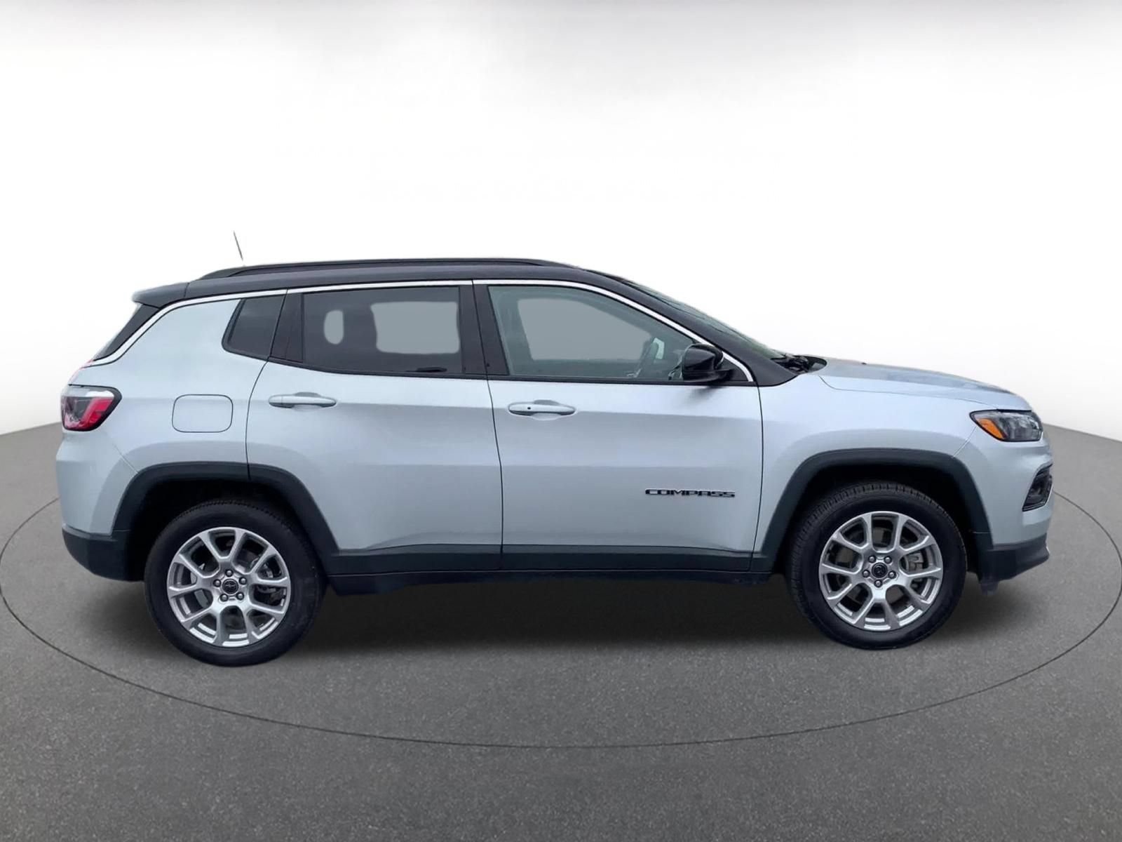 Thumbnail: 2025 Jeep Compass - 13