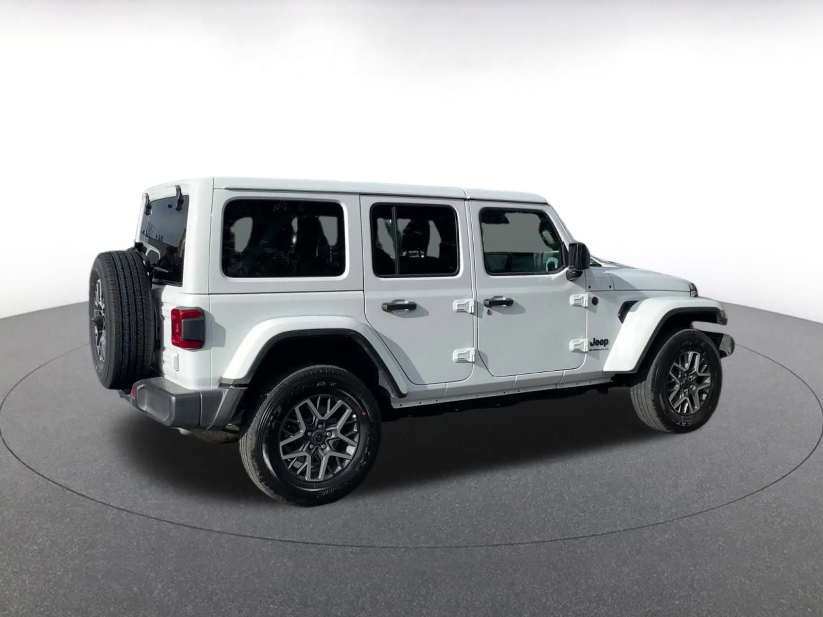 Thumbnail: 2025 Jeep Wrangler - 14