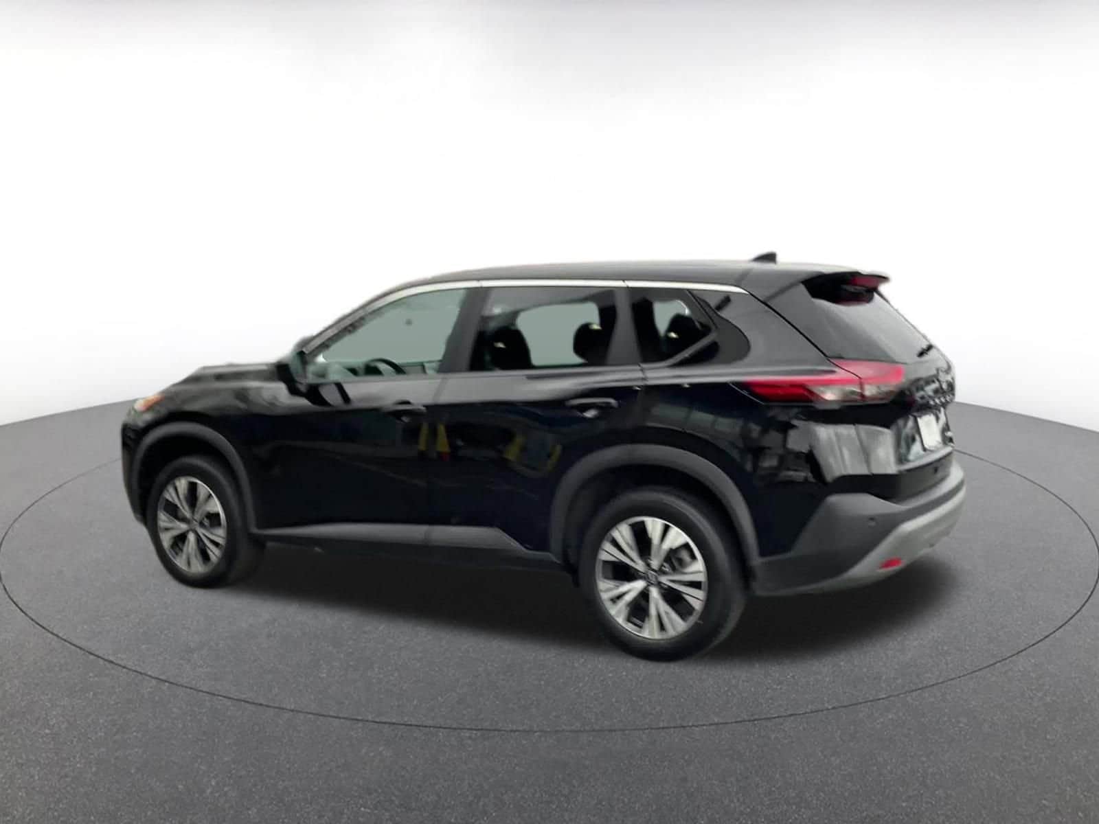 Thumbnail: 2023 Nissan Rogue - 10