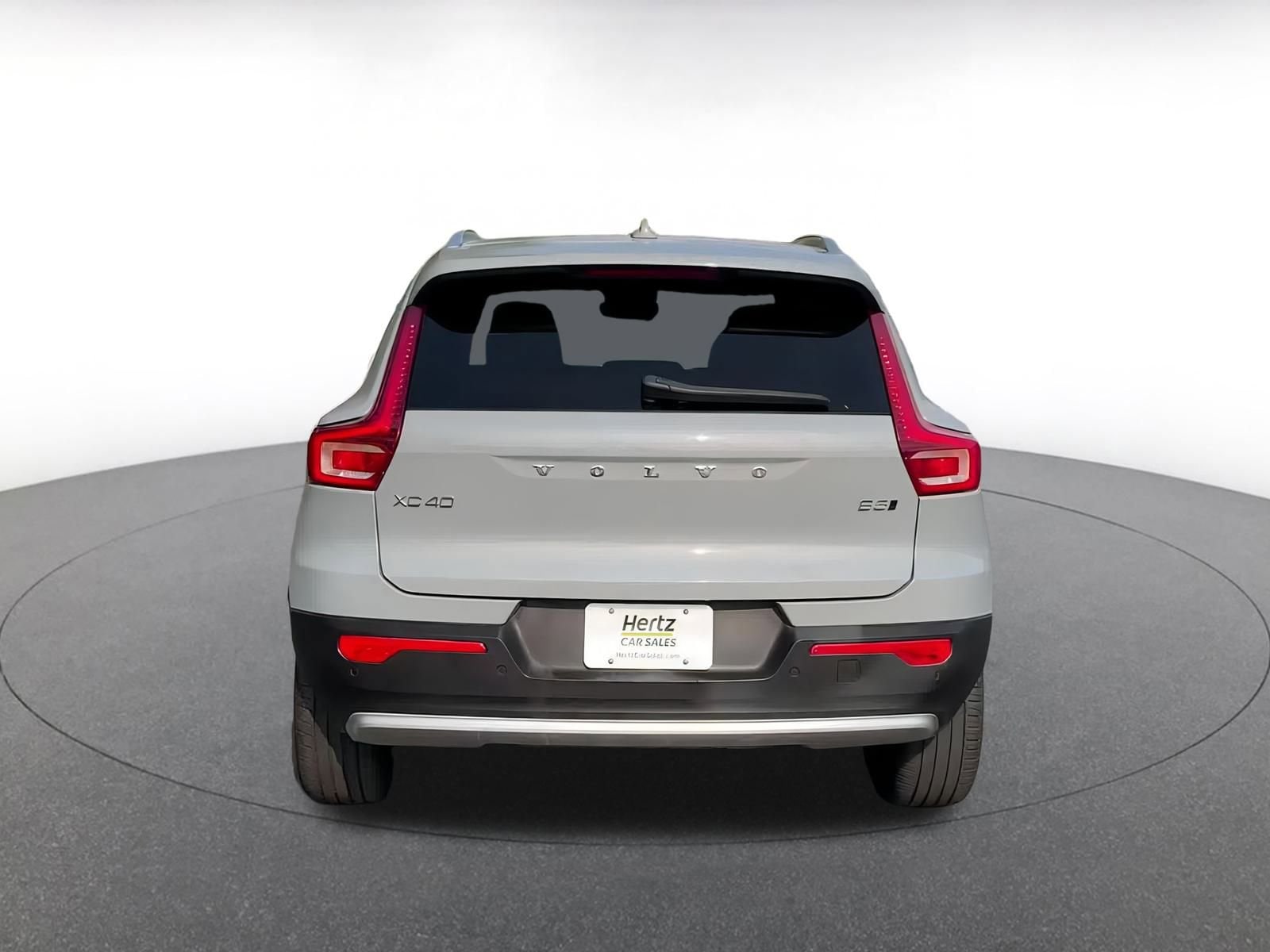 Thumbnail: 2024 Volvo XC40 - 12