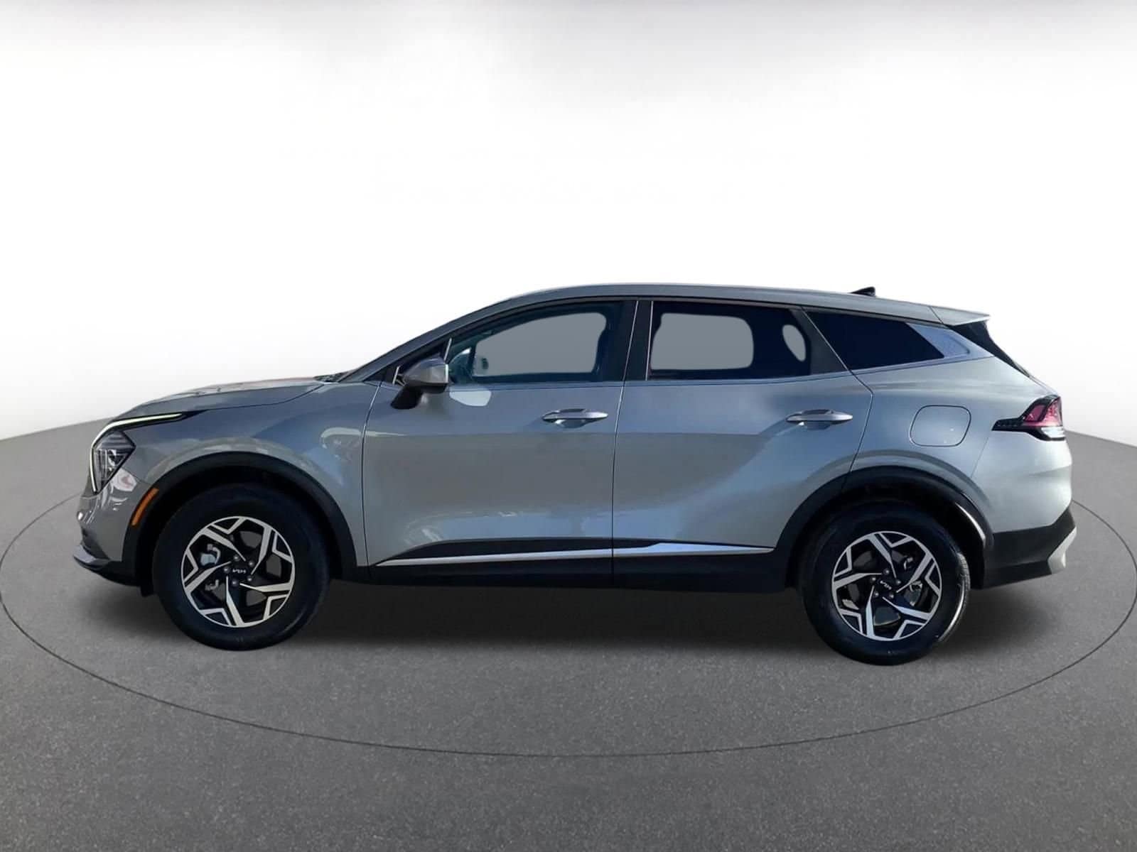 Thumbnail: 2024 Kia Sportage - 9