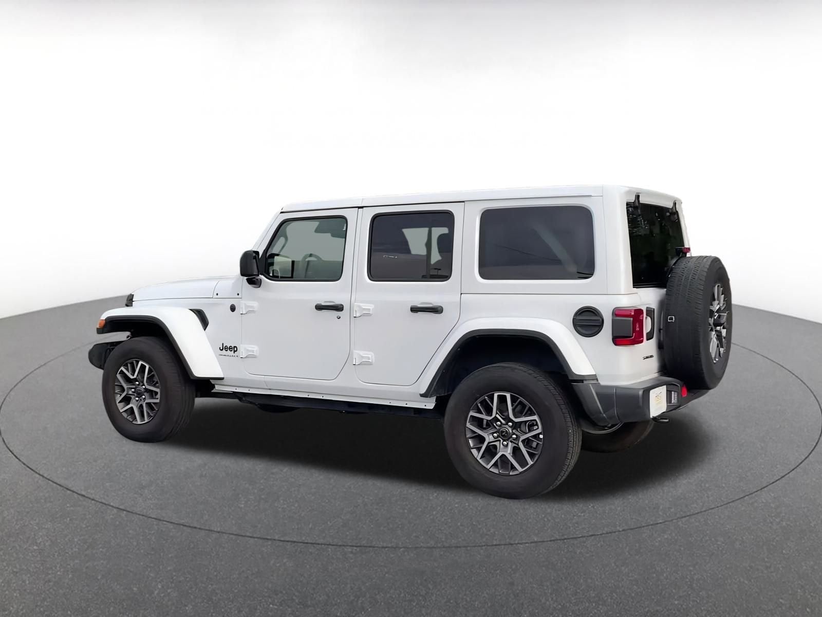 Thumbnail: 2025 Jeep Wrangler - 10