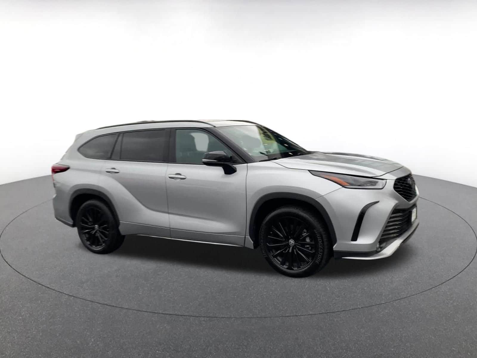 Thumbnail: 2025 Toyota Highlander - 2