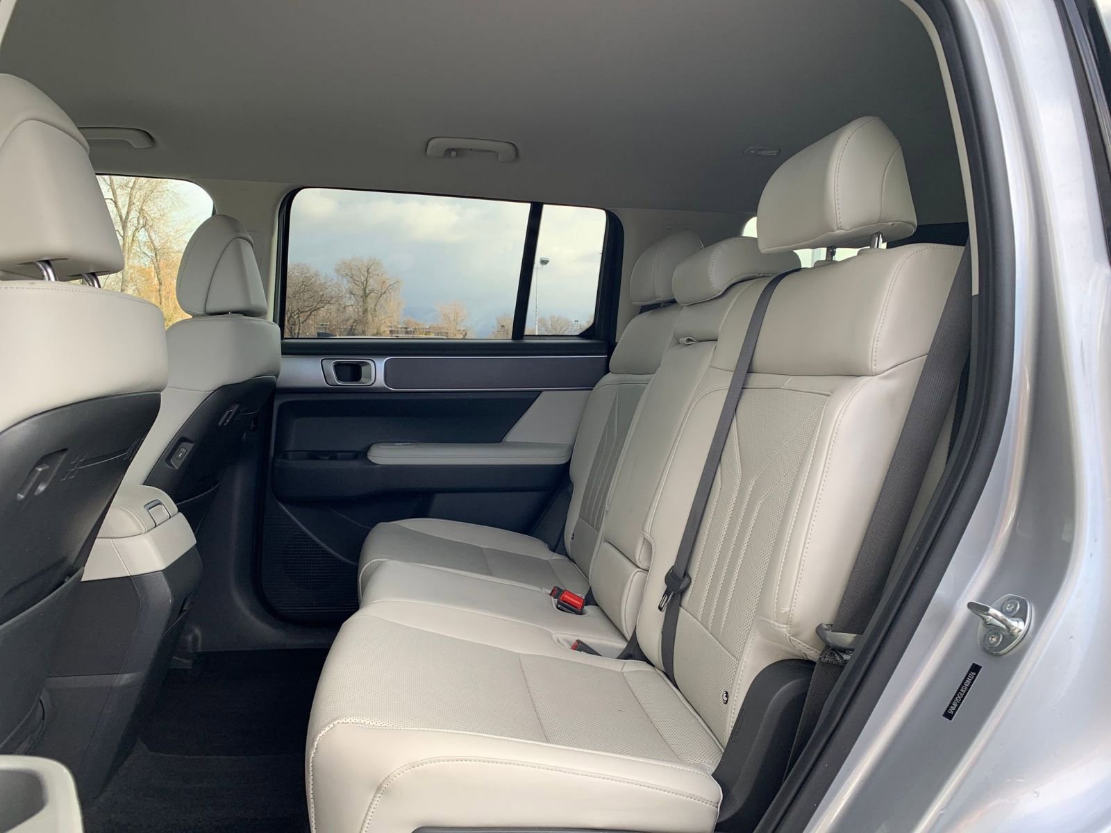 Thumbnail: 2025 Hyundai Santa Fe - 28