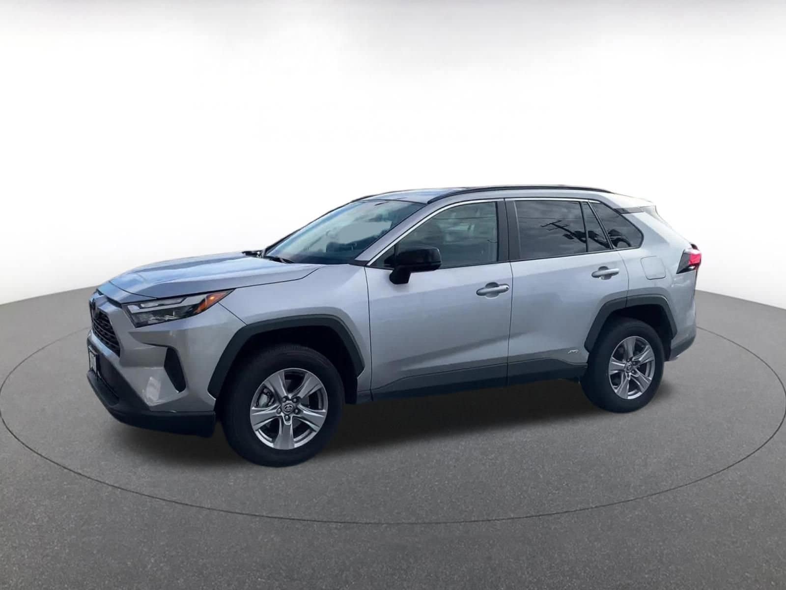 Thumbnail: 2025 Toyota RAV4 - 8