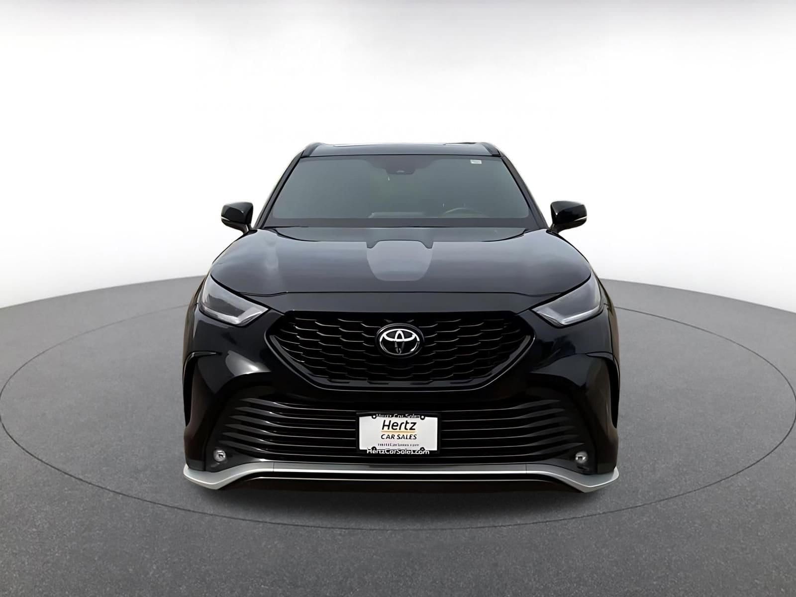 Thumbnail: 2025 Toyota Highlander - 4