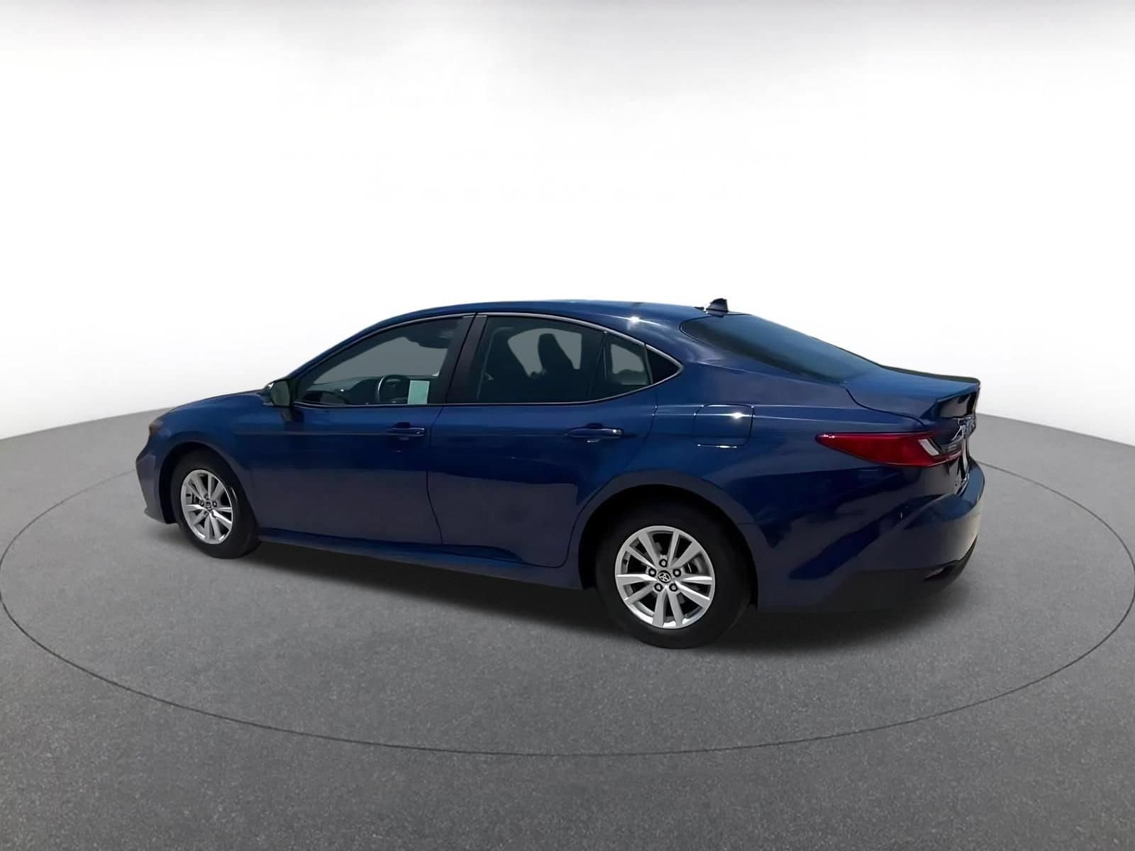 Thumbnail: 2025 Toyota Camry - 4