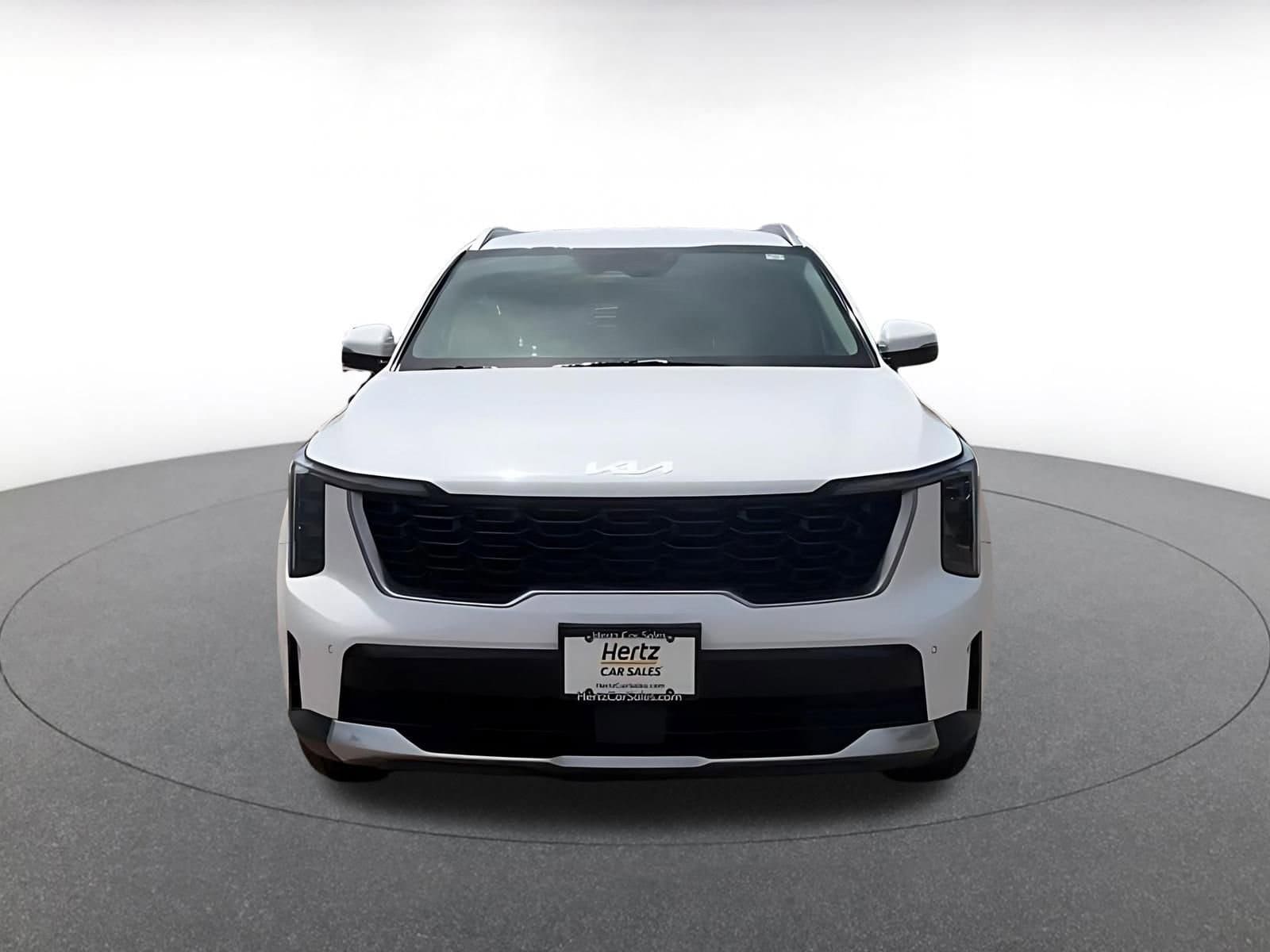 Thumbnail: 2024 Kia Sorento - 4