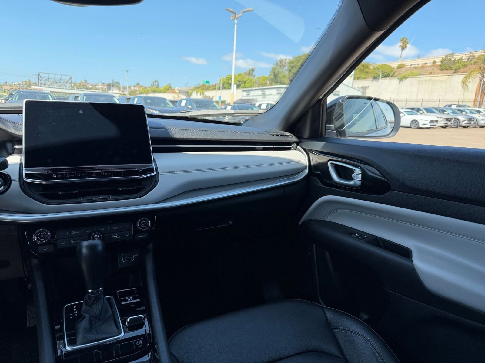 Thumbnail: 2025 Jeep Compass - 35