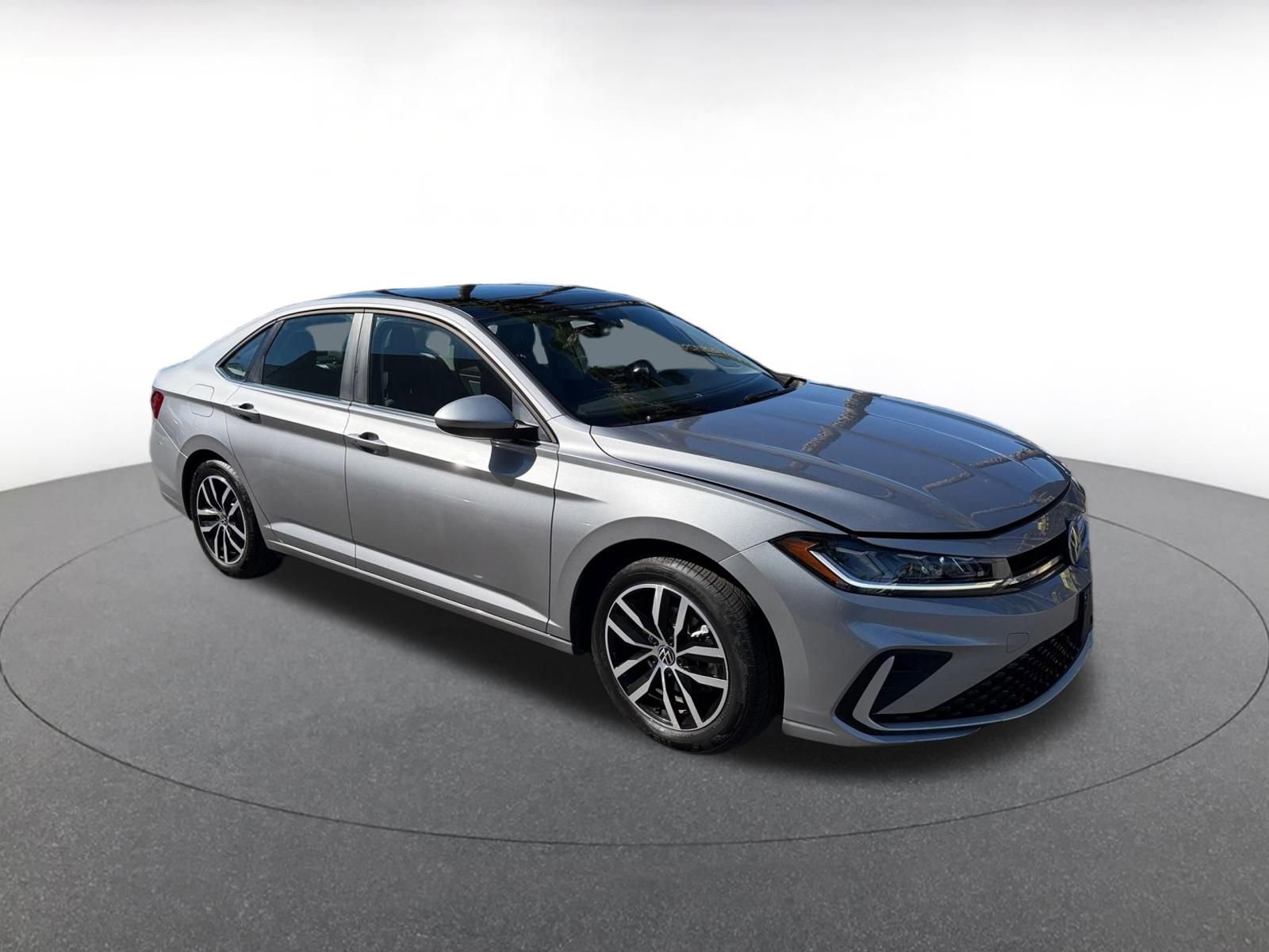 Thumbnail: 2025 Volkswagen Jetta - 1