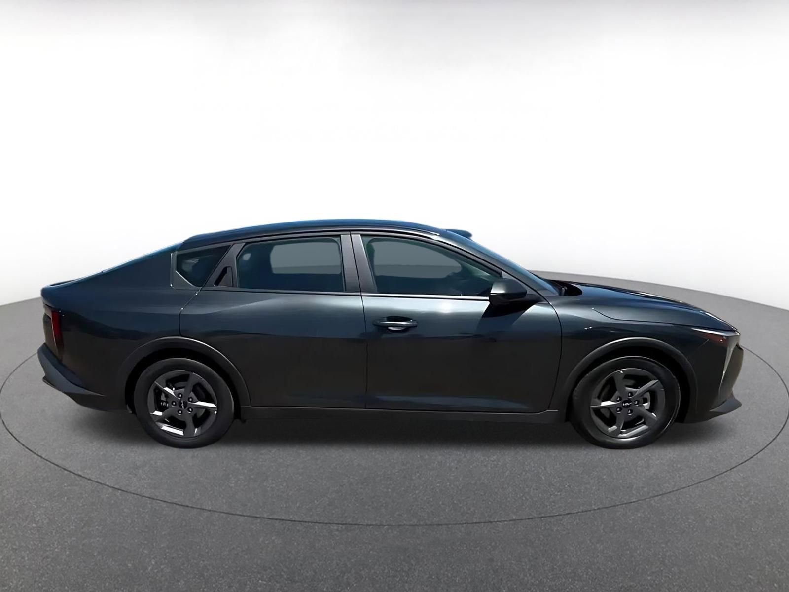 Thumbnail: 2025 Kia K4 - 16