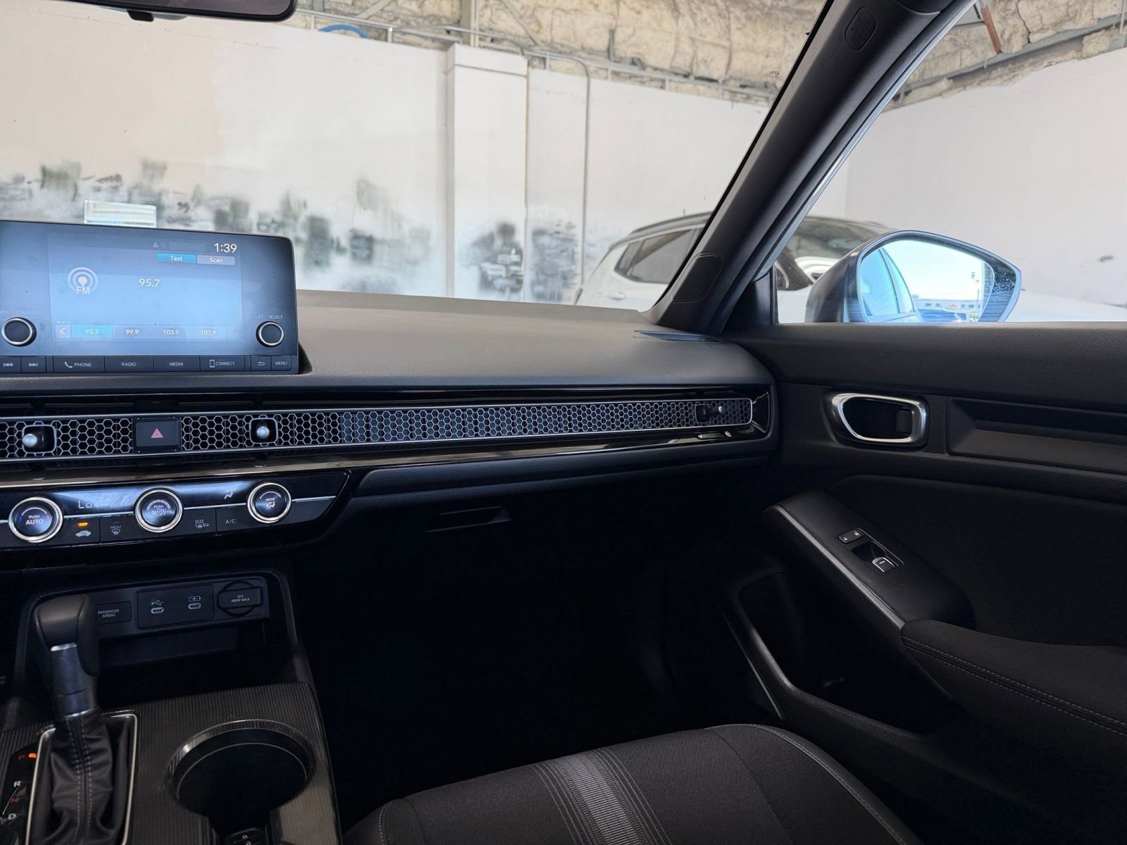 Thumbnail: 2025 Honda Civic - 33