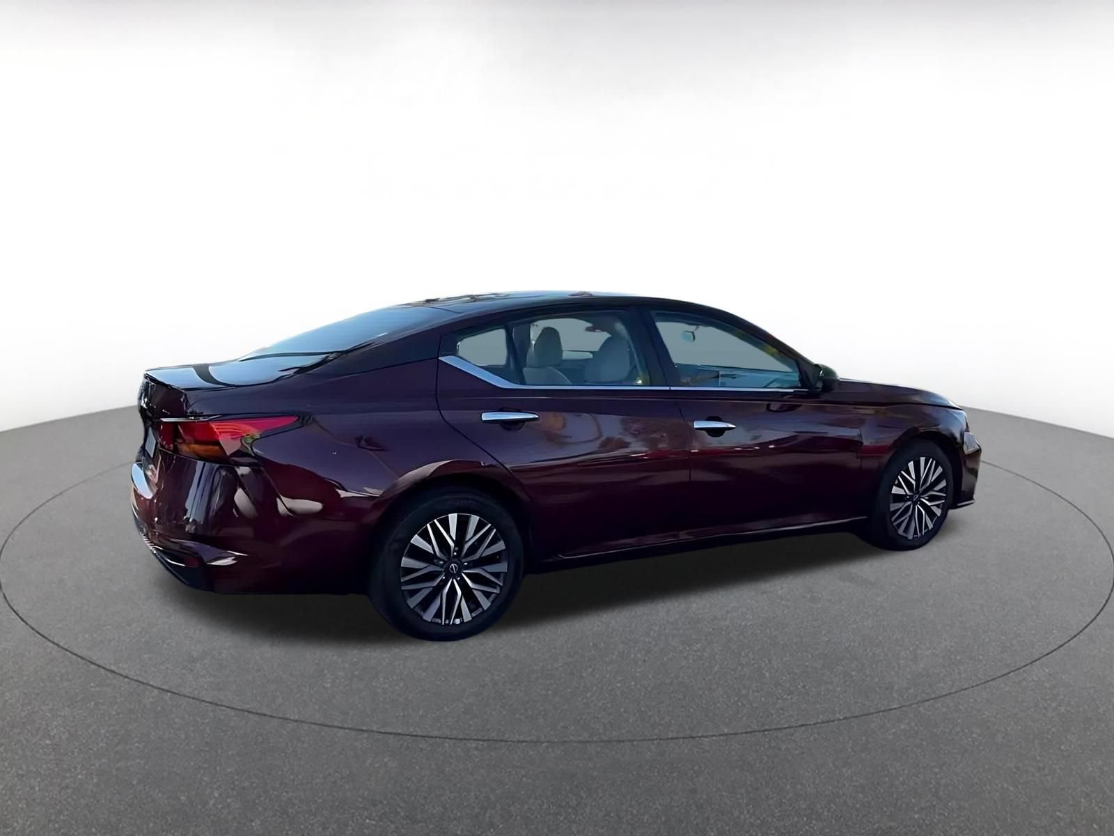 Thumbnail: 2025 Nissan Altima - 14