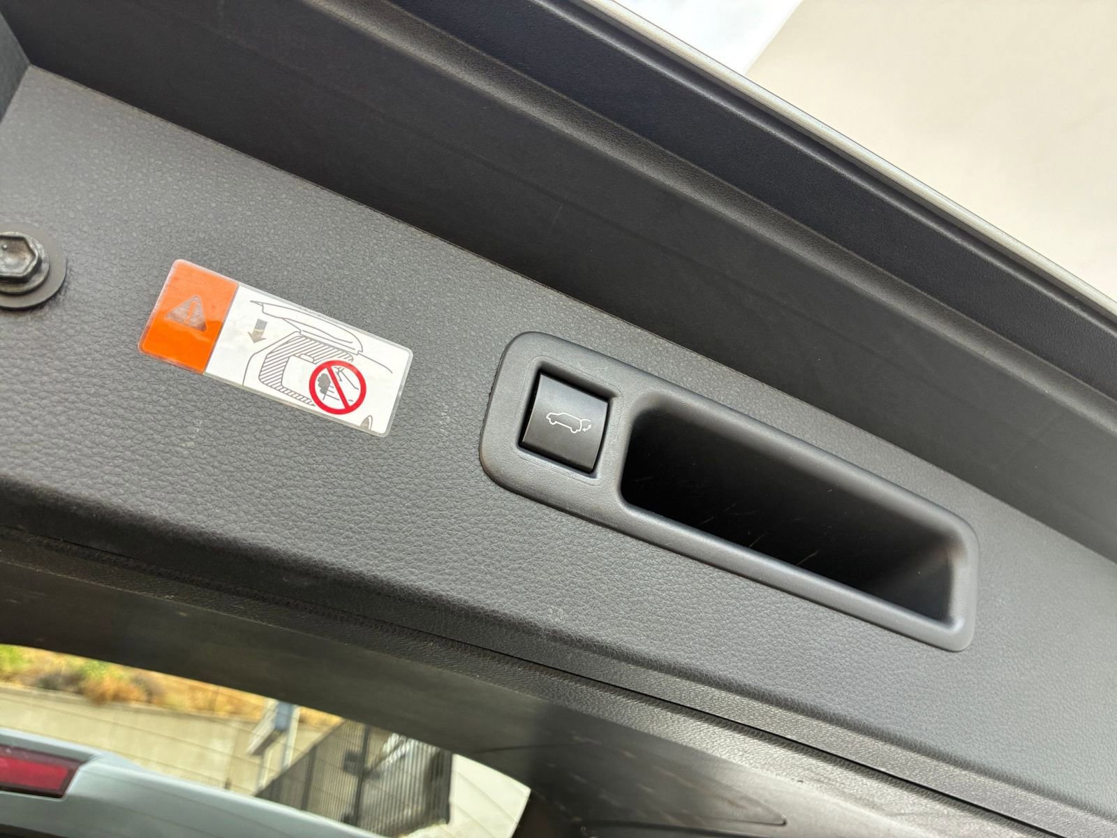 Thumbnail: 2025 Toyota Highlander - 23