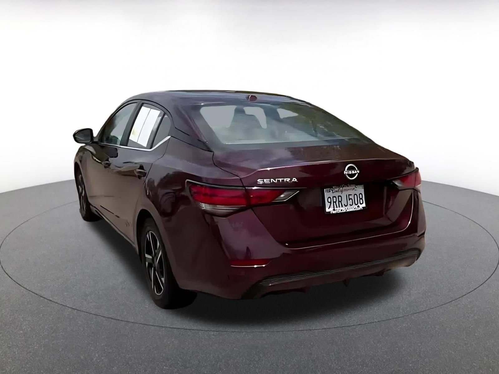Thumbnail: 2025 Nissan Sentra - 10