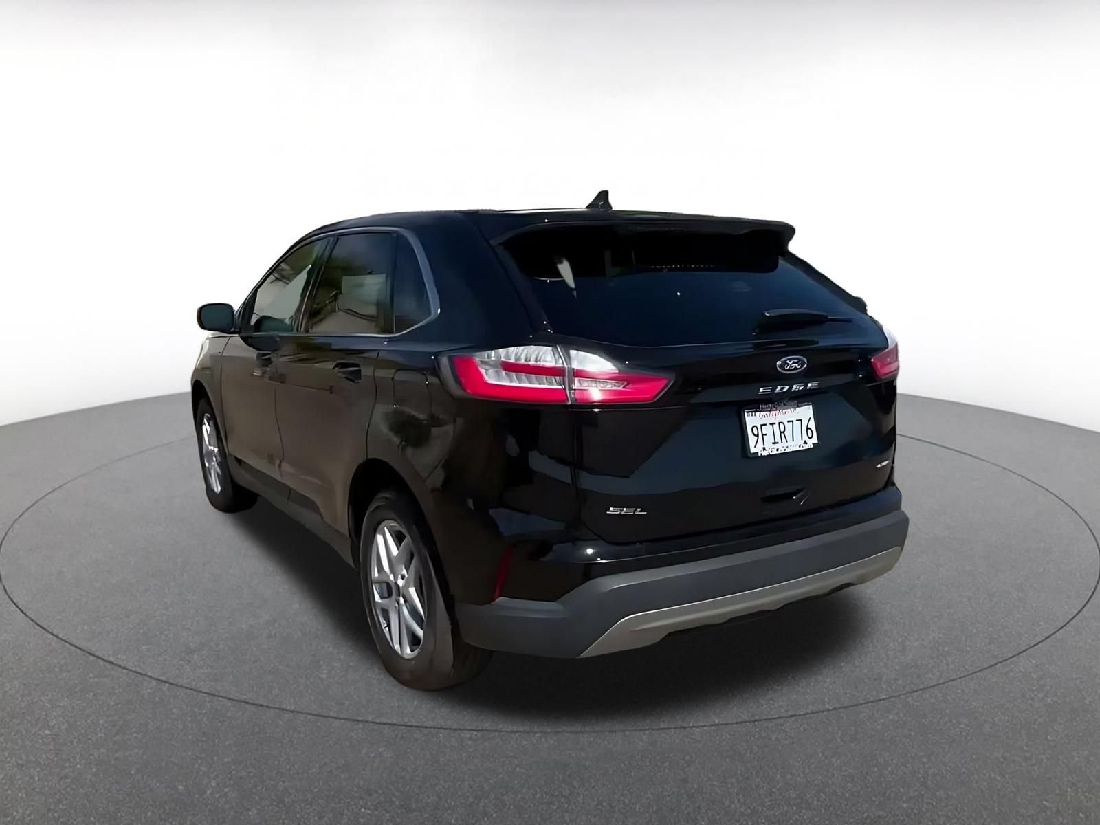 Thumbnail: 2023 Ford Edge - 11