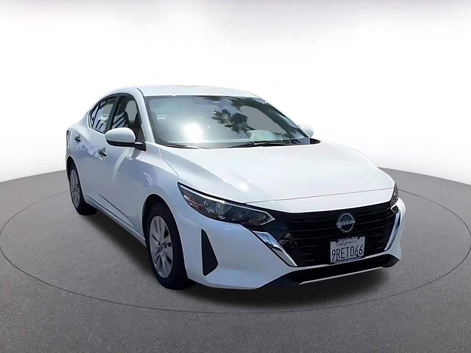 Thumbnail: 2025 Nissan Sentra - 3