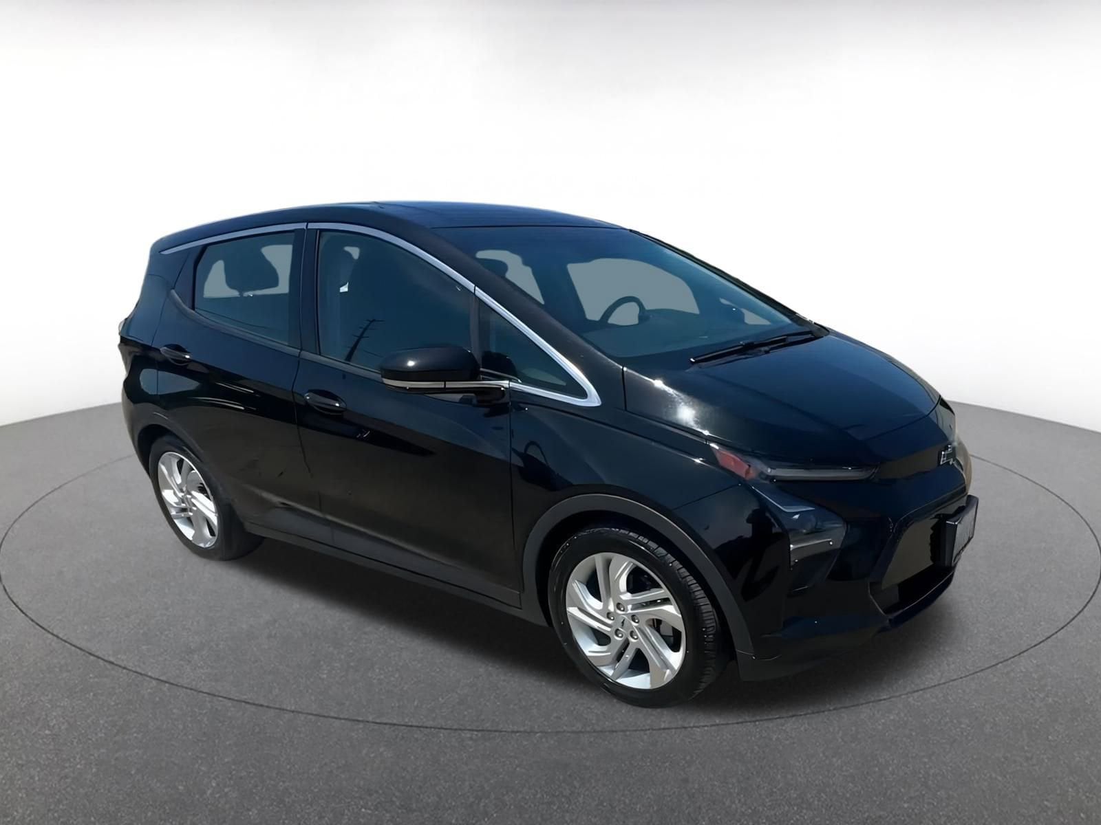 Thumbnail: 2023 Chevrolet Bolt EV - 2