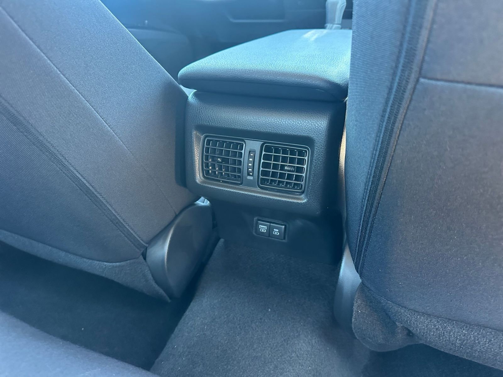 Thumbnail: 2025 Toyota Camry - 23