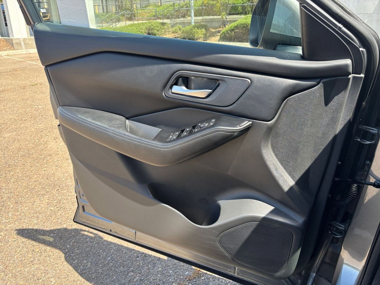 Thumbnail: 2025 Nissan Rogue - 18