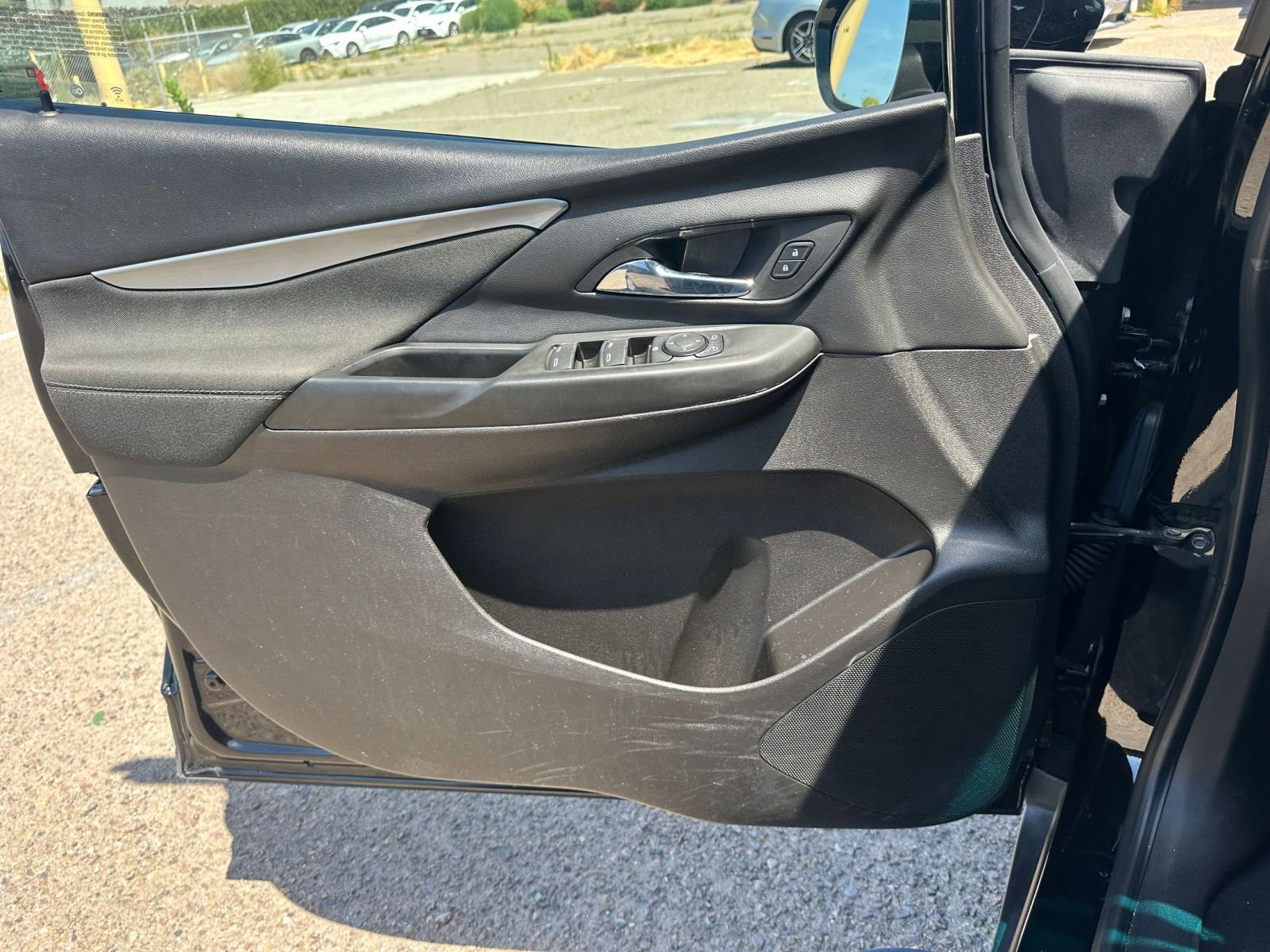 Thumbnail: 2023 Chevrolet Bolt EV - 24