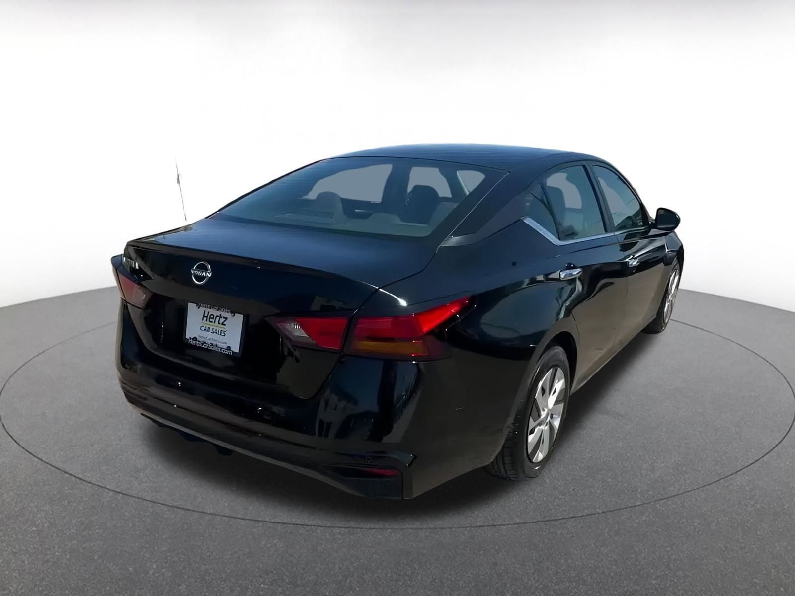 Thumbnail: 2023 Nissan Altima - 13