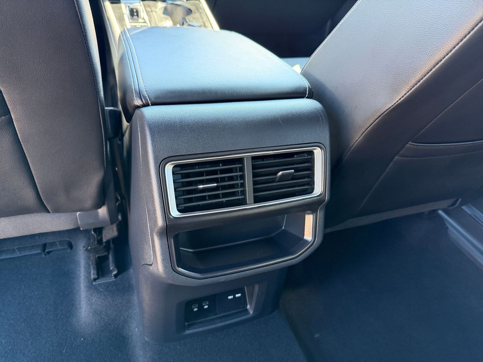 Thumbnail: 2025 Volkswagen Atlas - 24