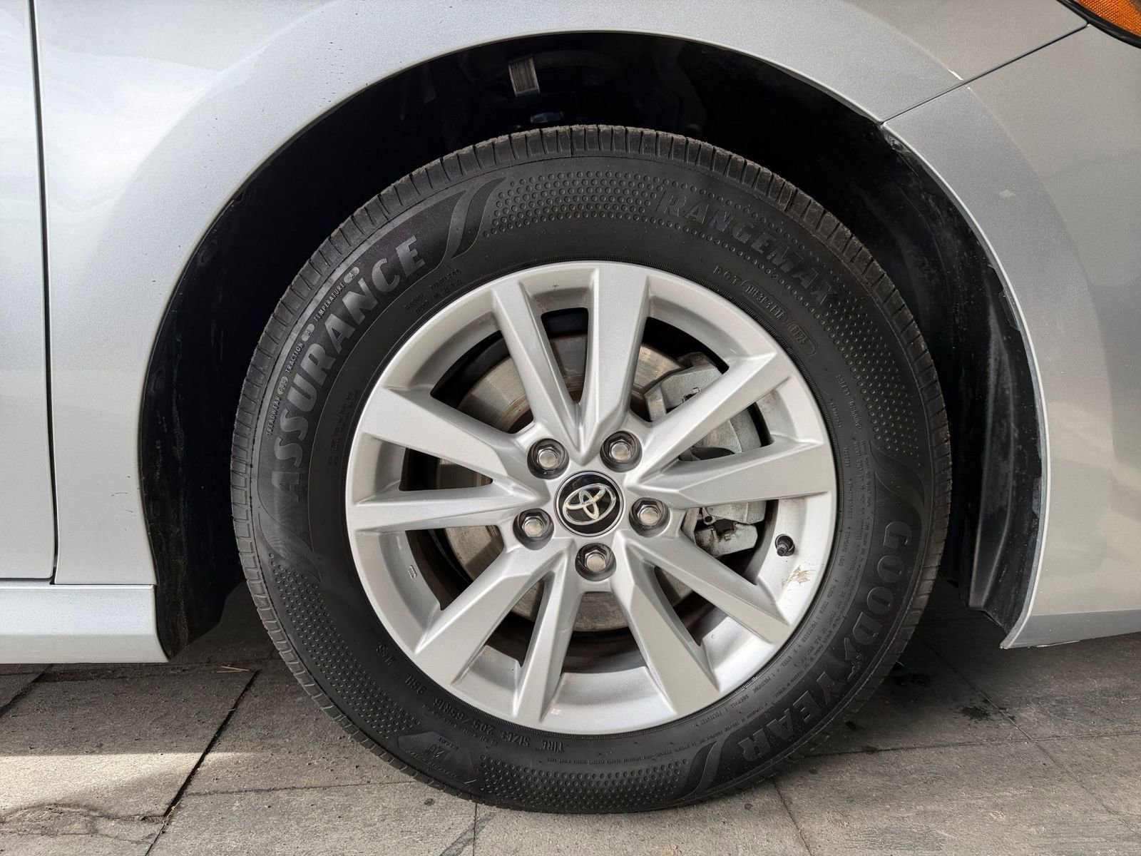 Thumbnail: 2025 Toyota Camry - 29