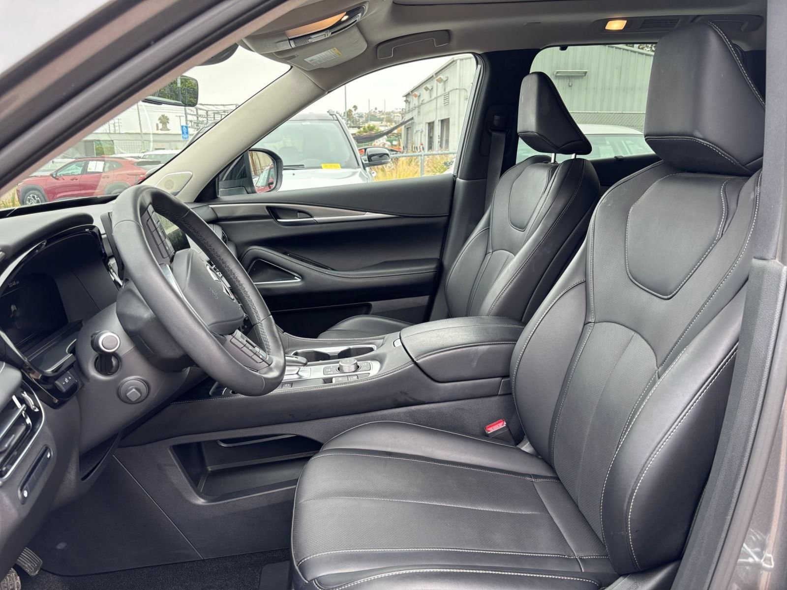 Thumbnail: 2026 INFINITI QX60 - 30