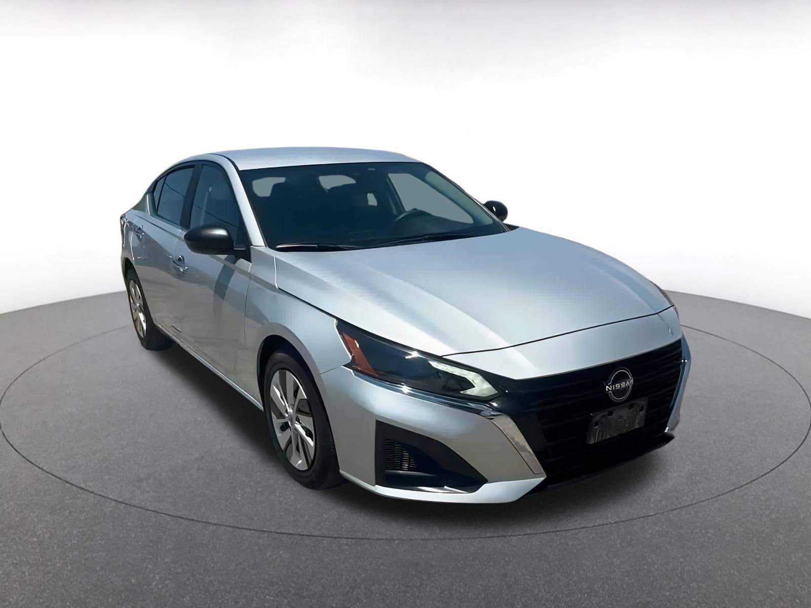 Thumbnail: 2024 Nissan Altima - 3