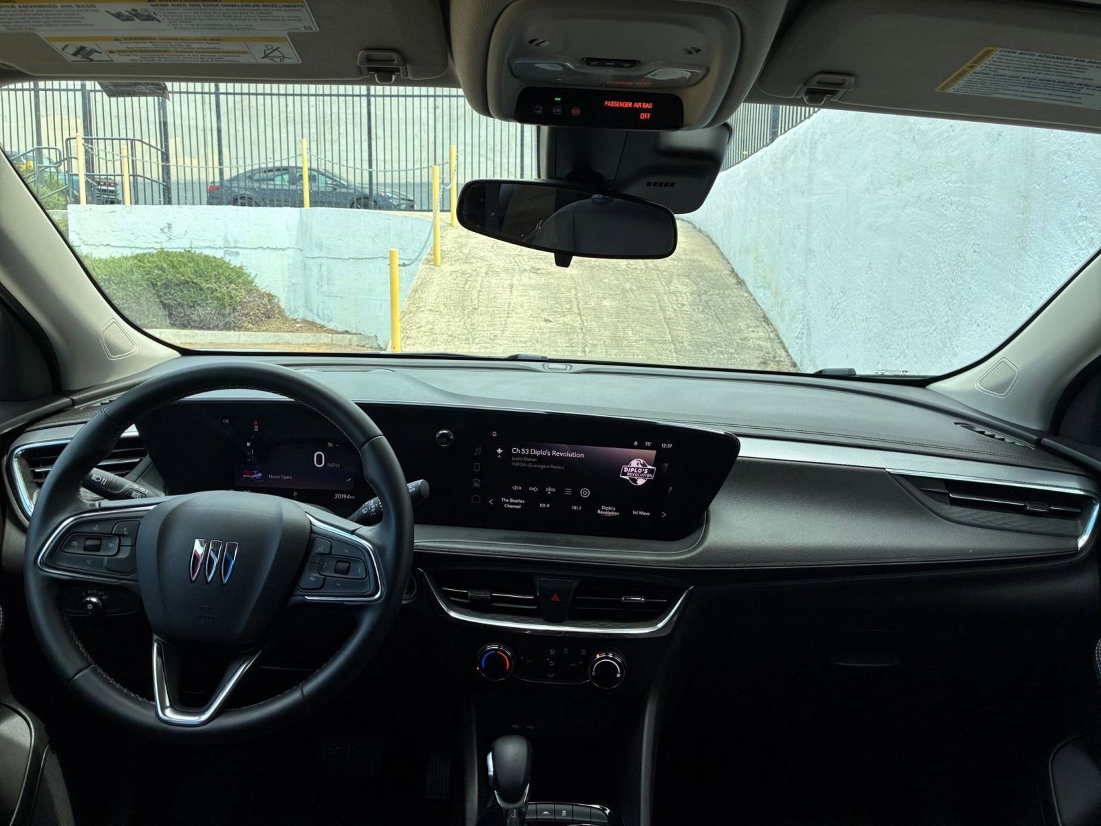 Thumbnail: 2025 Buick Encore GX - 32