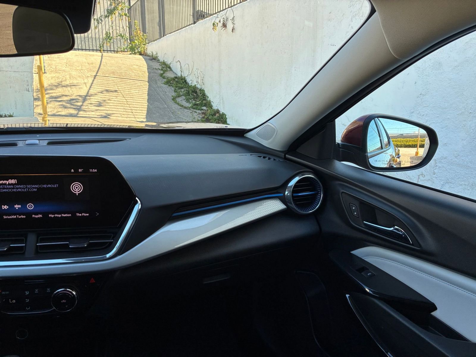 Thumbnail: 2025 Chevrolet Trax - 34