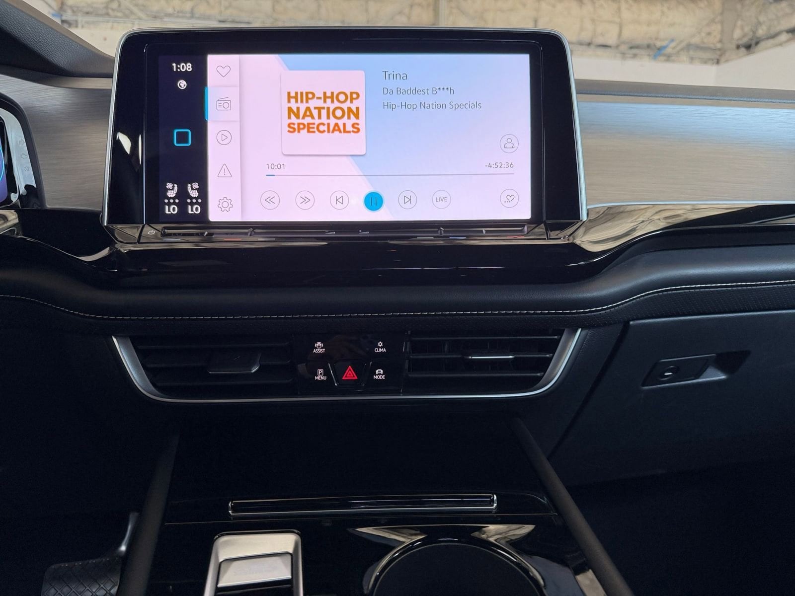 Thumbnail: 2025 Volkswagen Atlas - 18