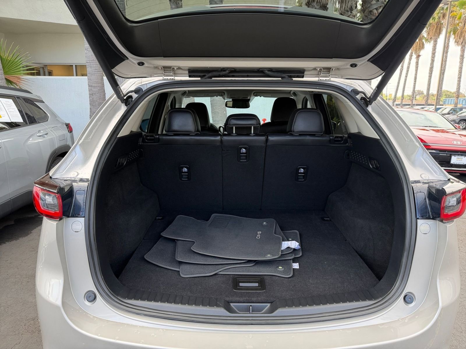 Thumbnail: 2025 Mazda CX-5 - 31