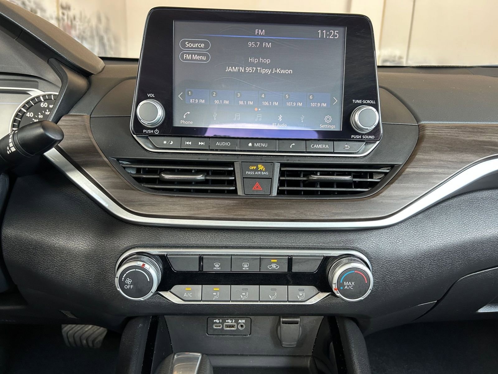 Thumbnail: 2024 Nissan Altima - 18