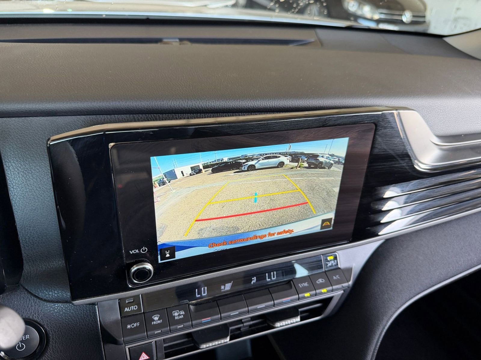 Thumbnail: 2025 Toyota Camry - 17