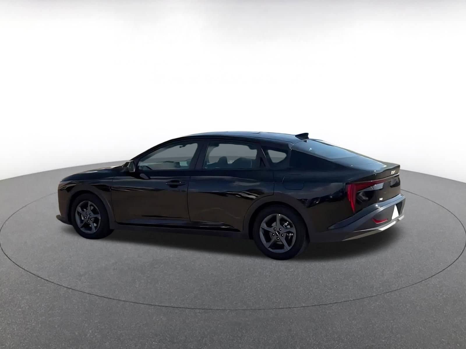 Thumbnail: 2025 Kia K4 - 10