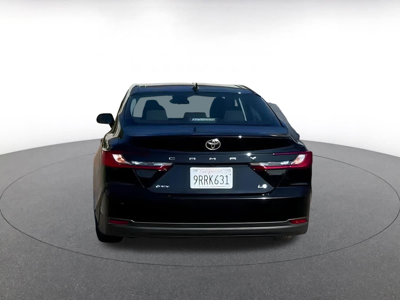 Thumbnail: 2025 Toyota Camry - 10