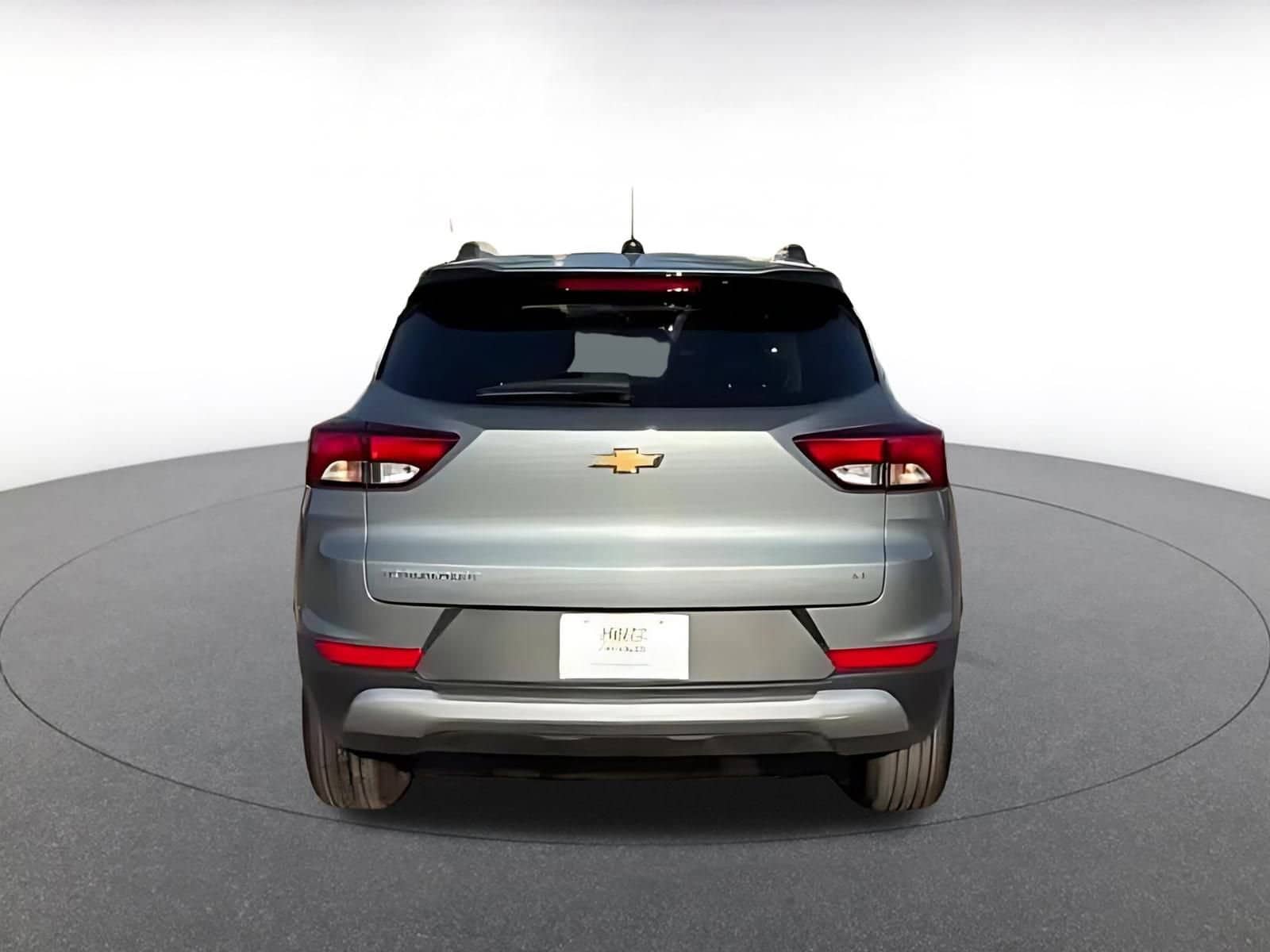 Thumbnail: 2025 Chevrolet TrailBlazer - 11