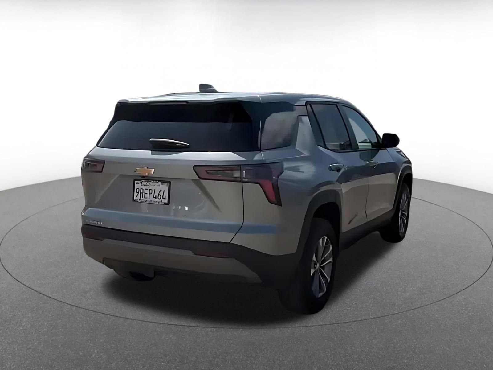 Thumbnail: 2025 Chevrolet Equinox - 12