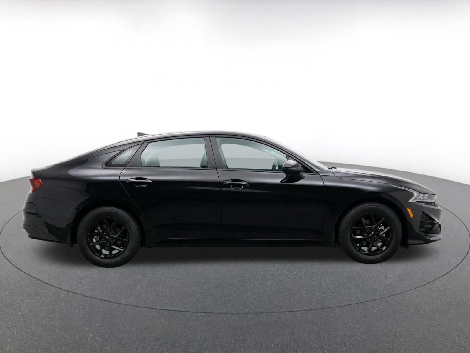 Thumbnail: 2025 Kia K5 - 10