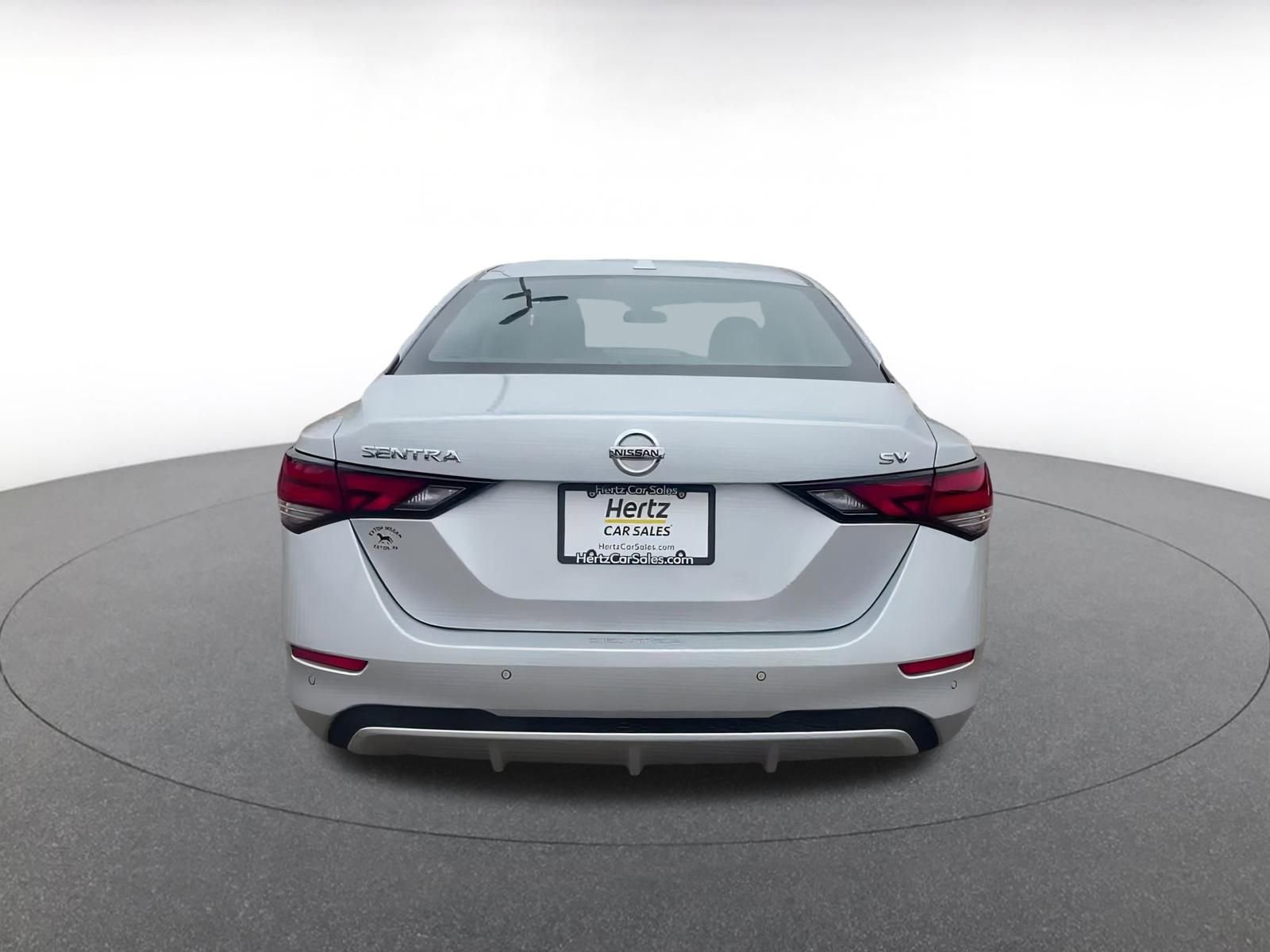 Thumbnail: 2022 Nissan Sentra - 12