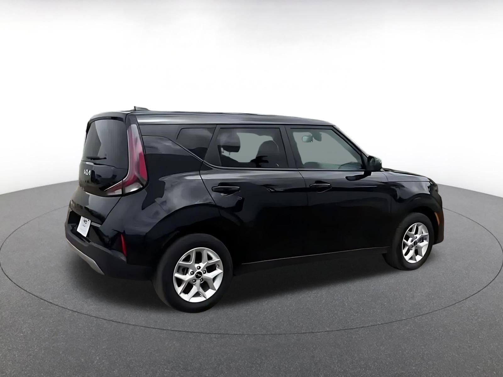 Thumbnail: 2025 Kia Soul - 15