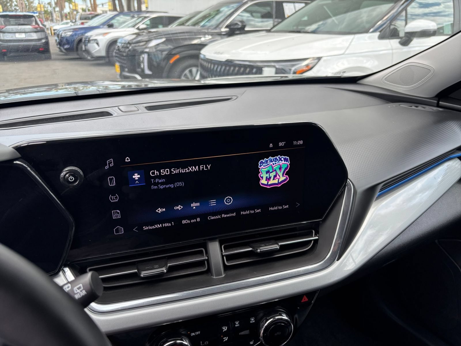 Thumbnail: 2025 Chevrolet Trax - 16